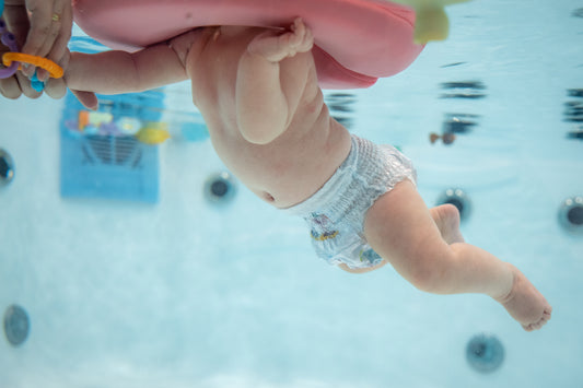Sesión Estimulación acuática + Masaje o Psicomotricidad + Bañador Evolutivo